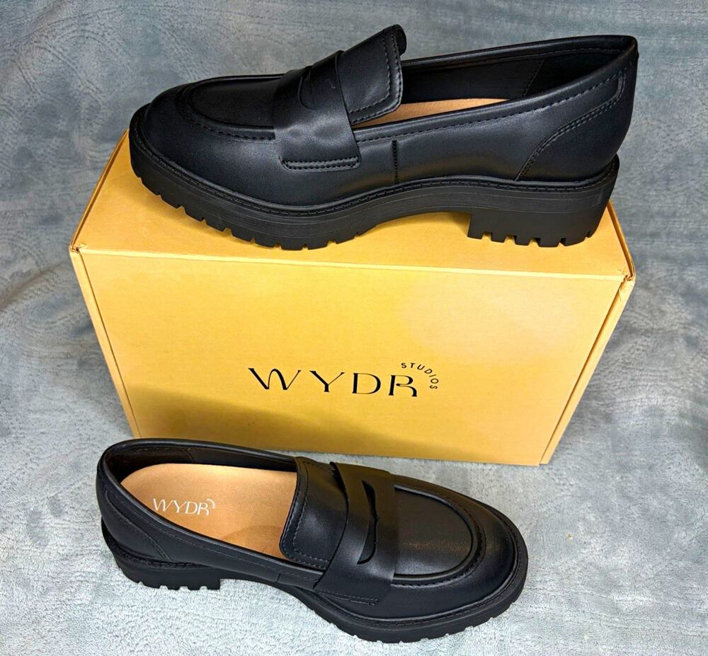 WYDR Studios Tate Vegan Classic Loafers Black US 7 WW EU 37 WW NIB